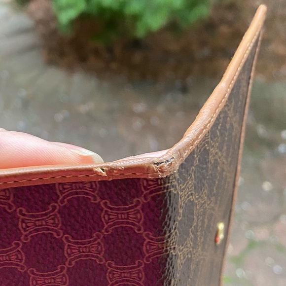 Preowned Celine Macadamia Bifold wallet - Picture 11 of 12